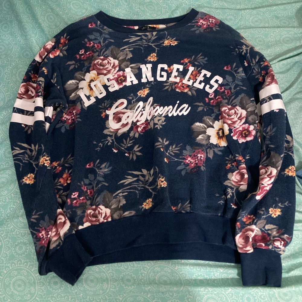Sweatshirt